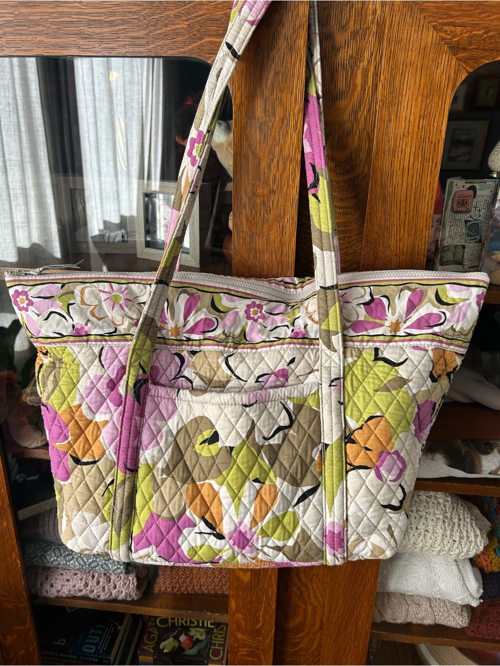 Vera Bradley XL Quilted Cotton Shoulder Tote in Retired Portobello Road Pattern